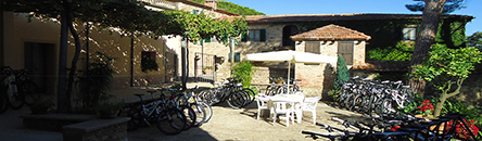 Bikestation | «Int. Testcenter Toscana» im Tenuta il Cicalino Bikestation | «Int. Testcenter Toscana» im Tenuta il Cicalino