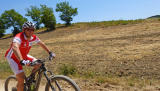 Bikeferien in der Toscana - inklusive Easy E-Bike Programm - Irina rockt  die Trails in der Maremma