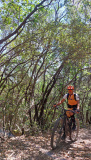 Bikeferien in der Toscana - inklusive Easy E-Bike Programm - Irina rockt  die Trails in der Maremma